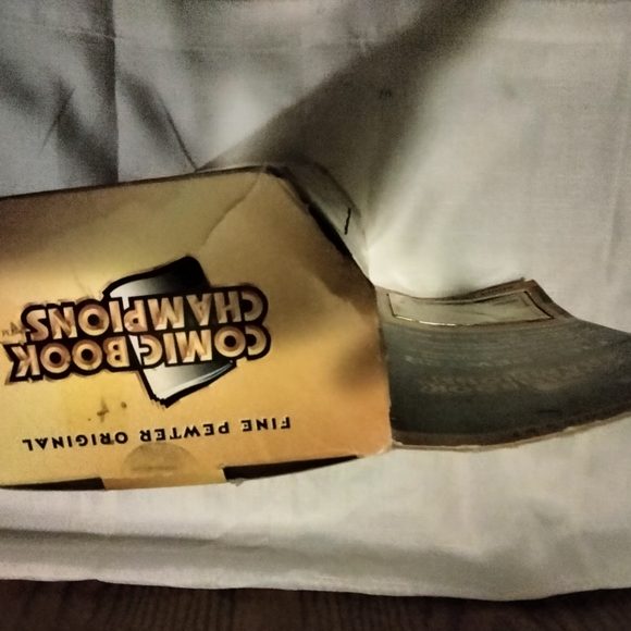 Comic Book Champions Captain America Golden Age Fine Pewter Figure. - Picture 3 of 6